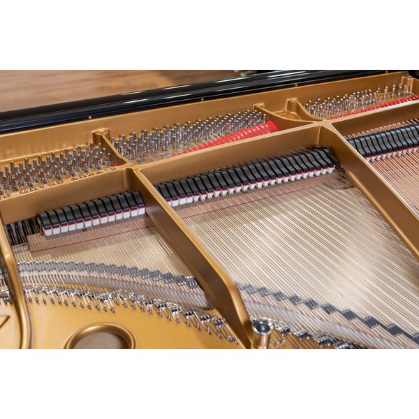 Steinway & Sons O-180 used