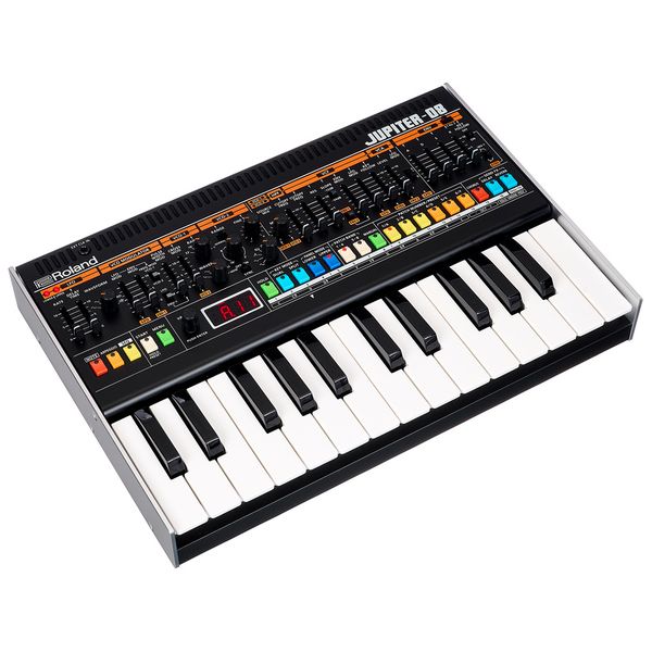 Roland Jupiter-08