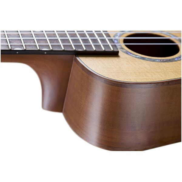 Baton Rouge UTAP-C Apple Concert Ukulele