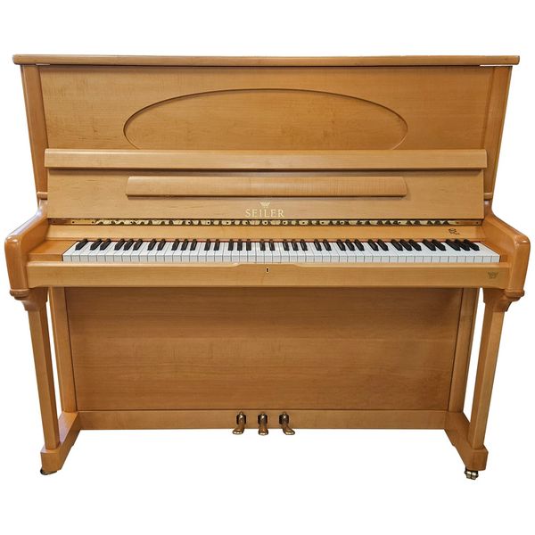 Seiler Piano 132 Used Maple