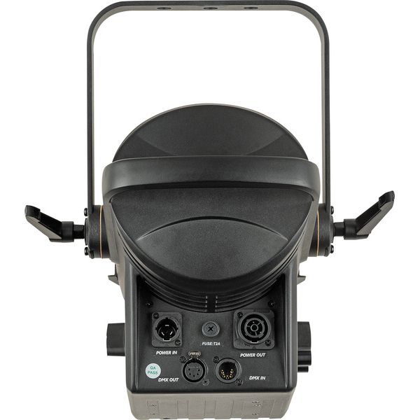 Showtec Performer 1500 Fresnel Q6 MKII