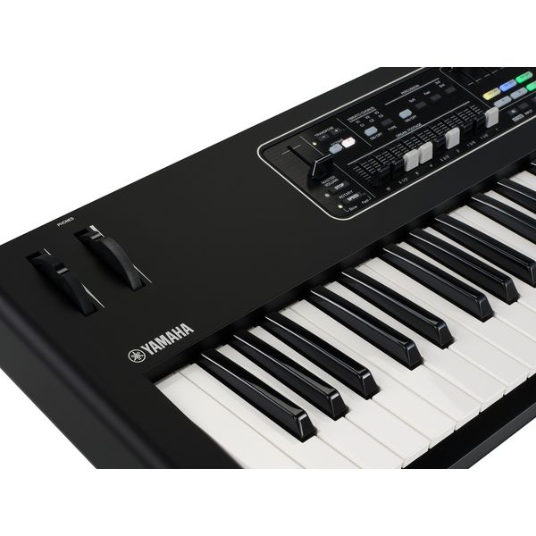 Yamaha CK76
