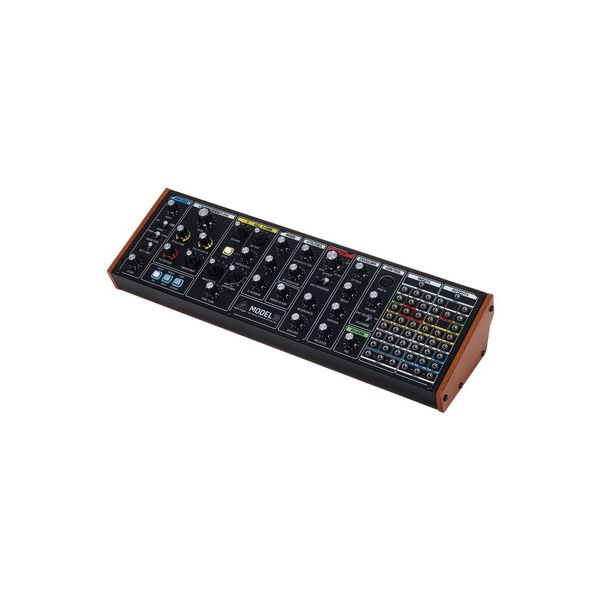 Behringer Model 15 B-Stock