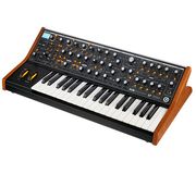 Moog Subsequent 37