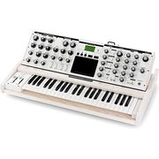 Moog Voyager Performer Stage Ed. Wh Moog Voyager Performer Stage Ed. Wh
