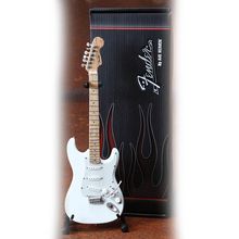 Axe Heaven Fender Stratocaster White