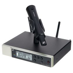 Wireless handheld microphone systems