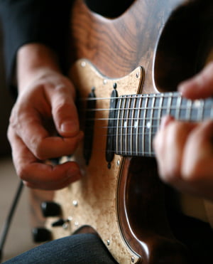 Fender Player Series Strat MN PWT – Thomann United States