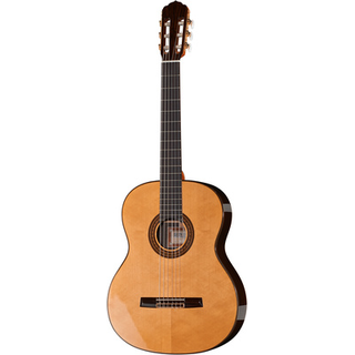 Aranjuez A8F Classic Guitar