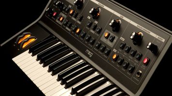 Synthesizer Synthesizer