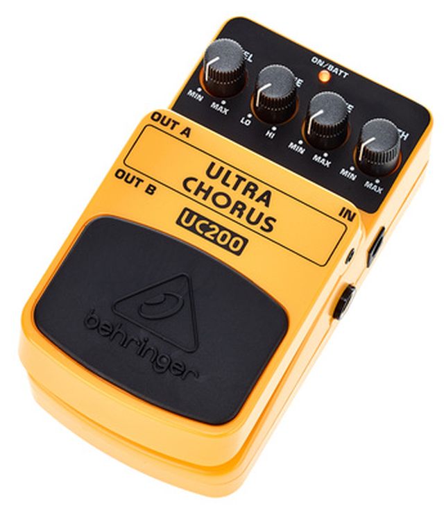 Behringer UC200