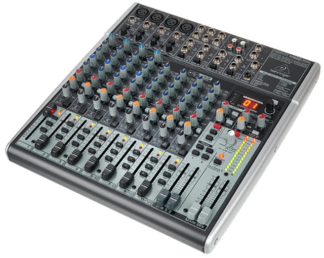 Behringer Xenyx X1622USB