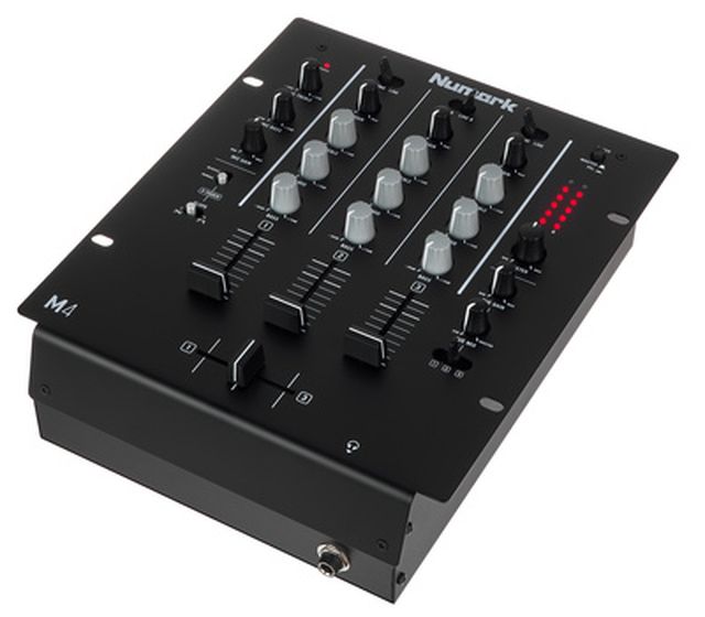 Numark M 4 Black