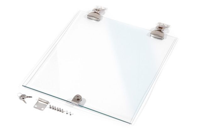 Thon Glass Door 10U Studio