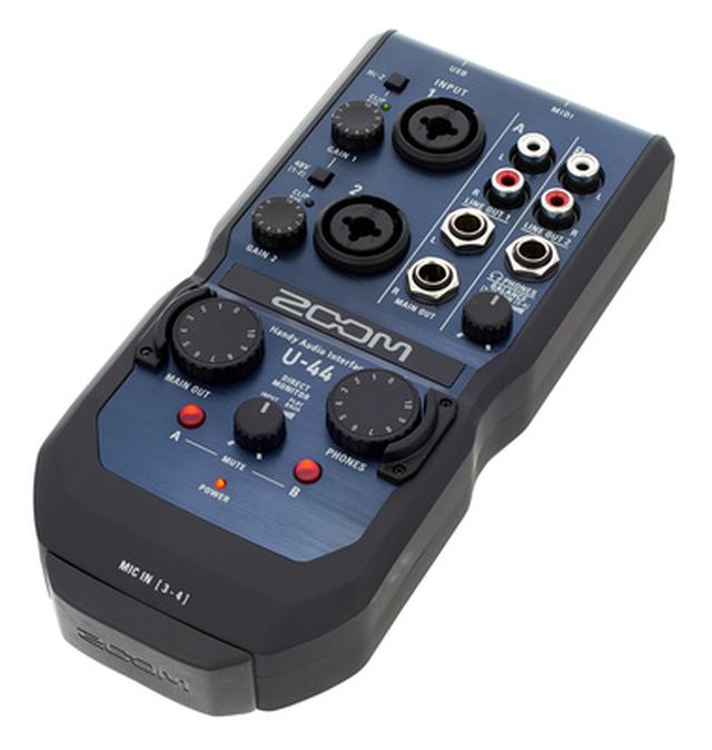Zoom U-44