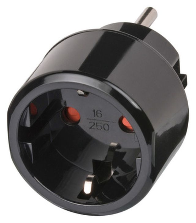 Brennenstuhl Travel Adapter earthed to USA
