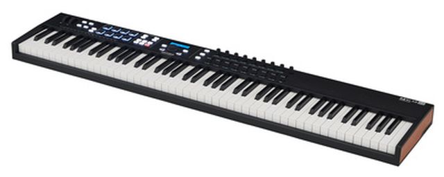 Arturia KeyLab Essential 88 BE