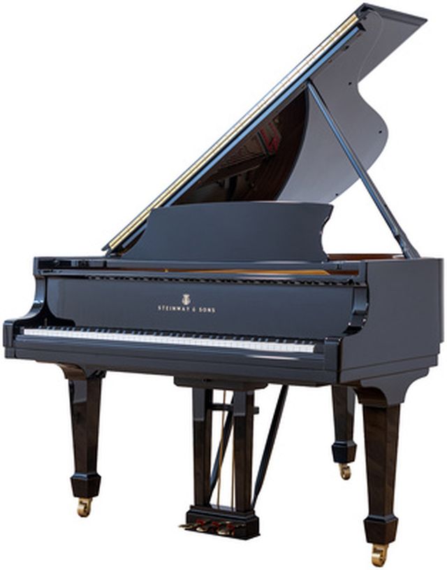 Steinway & Sons O-180 used