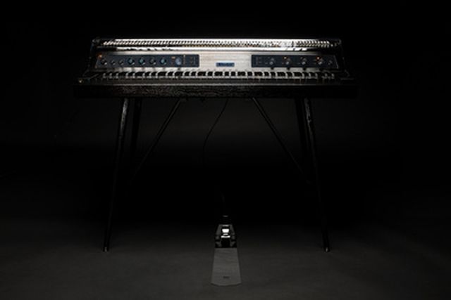 Rhodes Mk 8/80AE
