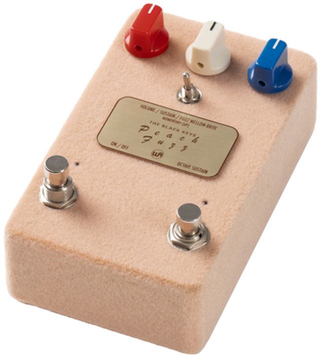 Warm Audio Peach Fuzz