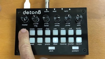 Twisted Electrons deton8